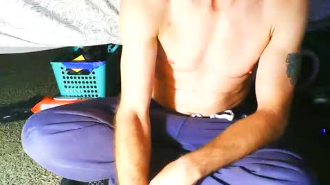 Snapshot of bmurray13kc2 chatting on October 19, 5:23 am bmurray13kc2 online show from October 19, 5:23 am