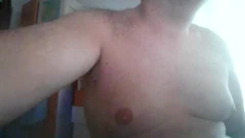 Snapshot of bob199429 chatting on October 9, 7:14 am bob199429 online show from October 9, 7:14 am