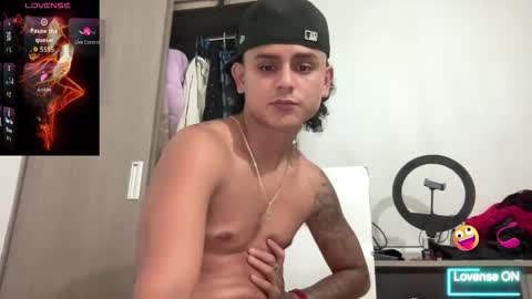 Bob  INDEPENDENT MODEL online show from November 1, 4:55 am