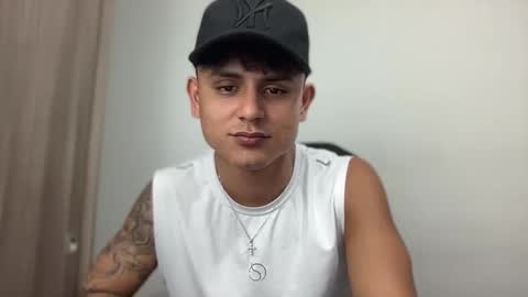 Snapshot of bob_pettersonn chatting on February 22, 11:13 pm Bob  INDEPENDENT MODEL online show from February 22, 11:13 pm