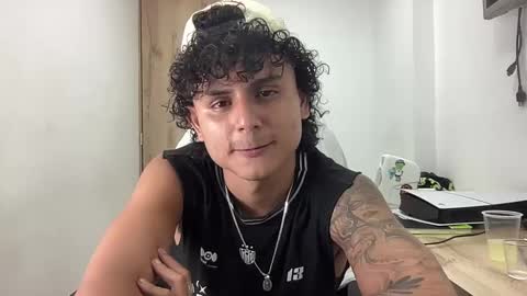 Snapshot of bob_pettersonn chatting on October 1, 4:55 am Bob  INDEPENDENT MODEL online show from October 1, 4:55 am