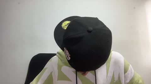 Snapshot of bob_pettersonn chatting on December 26, 9:04 pm Bob  INDEPENDENT MODEL online show from December 26, 9:04 pm