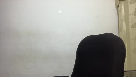 Snapshot of bob_pettersonn chatting on December 24, 4:55 am Bob  INDEPENDENT MODEL online show from December 24, 4:55 am