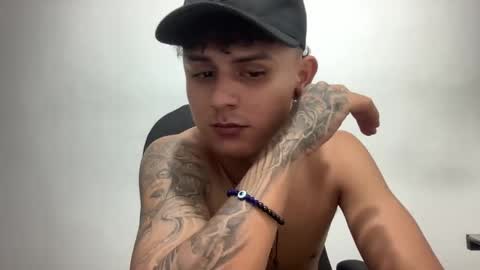 Snapshot of bob_pettersonn chatting on February 19, 3:39 am Bob  INDEPENDENT MODEL online show from February 19, 3:39 am