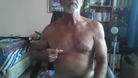 Bobbgud online show from November 2, 1:00 pm