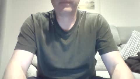 Snapshot of bobby_113 chatting on November 2, 1:49 am bobby_113 online show from November 2, 1:49 am