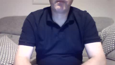 bobby_113 online show from August 8, 1:04 am