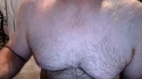 BobbyHill27b online show from August 3, 9:21 pm