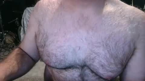 Snapshot of bobbyhill27b chatting on October 19, 2:33 pm BobbyHill27b online show from October 19, 2:33 pm