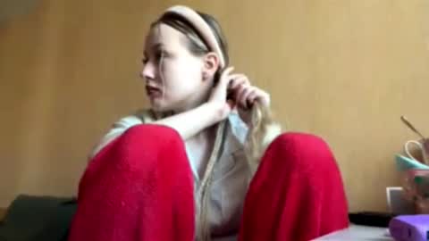 Nina online show from April 8, 8:06 am