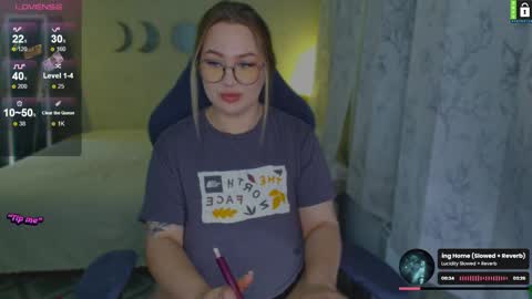  Lina  online show from January 8, 6:25 pm