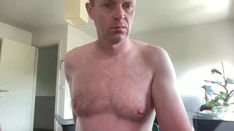 Snapshot of boegieboy76 chatting on September 9, 11:32 am ask me online show from September 9, 11:32 am