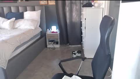 Ningifun couple online show from January 11, 4:40 am