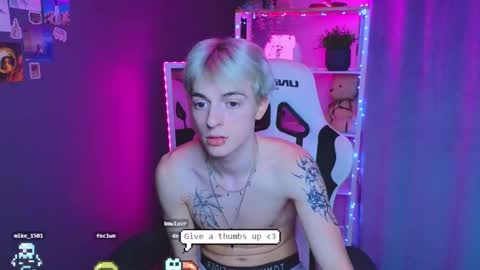 Snapshot of boicute chatting on March 5, 2:34 pm ALEXPVT IS OPEN online show from March 5, 2:34 pm