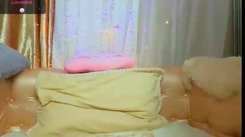 Mia online show from March 13, 10:29 am