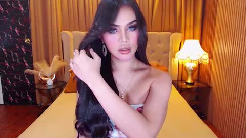 Snapshot of bombshellanita chatting on October 3, 6:38 pm bombshellanita online show from October 3, 6:38 pm