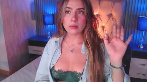 bonnali_lune online show from March 7, 5:18 am