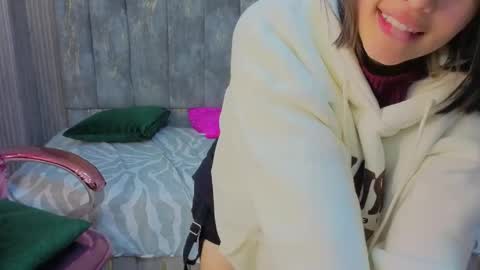 Bonnie  online show from April 1, 1:41 pm