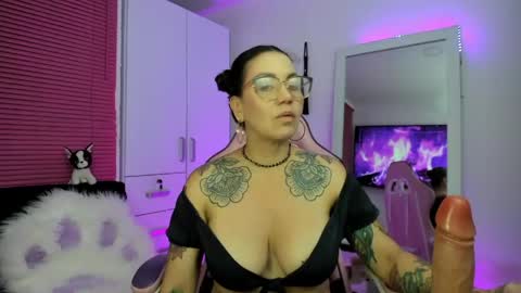 bonnie online show from April 13, 4:39 am