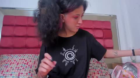   online show from March 25, 11:44 pm