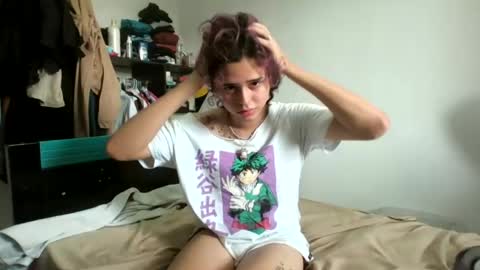 bonny_cum online show from June 17, 4:45 pm
