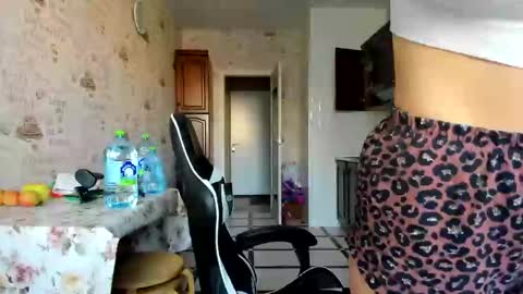 Bonny Kimberly online show from February 28, 8:31 am