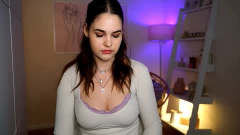 Snapshot of boobyybliss chatting on October 6, 8:43 am boobyybliss online show from October 6, 8:43 am