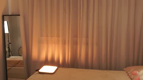Snapshot of boootyfrytti chatting on October 4, 8:17 pm boootyfrytti online show from October 4, 8:17 pm