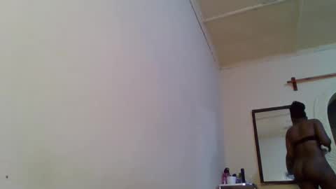 bootie_caramel online show from September 22, 7:23 am