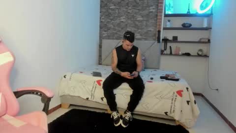 booyhott_ online show from January 15, 7:44 pm