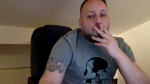 hugo online show from April 15, 6:44 pm