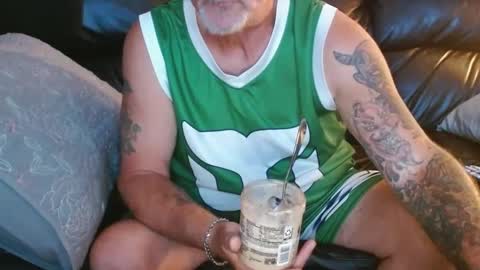 Snapshot of bostonguy1969 chatting on September 27, 2:42 am bostonguy1969 online show from September 27, 2:42 am