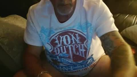 Snapshot of bostonguy1969 chatting on September 23, 2:05 am bostonguy1969 online show from September 23, 2:05 am