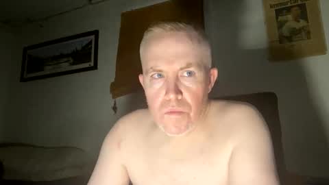 bostonirish45 online show from April 29, 4:39 am