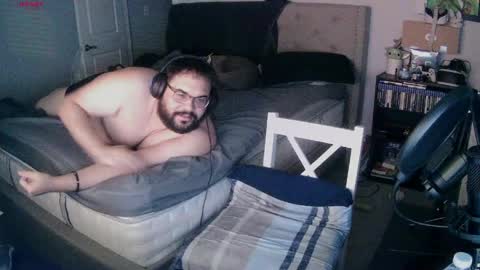 uncutpr online show from April 11, 1:54 am