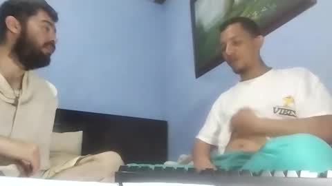 Snapshot of bowsy462 chatting on October 6, 10:38 pm Juan F online show from October 6, 10:38 pm