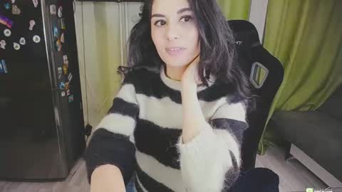 Helen  online show from February 10, 3:53 pm