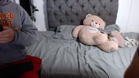 Jack And Emily online show from February 22, 5:24 pm