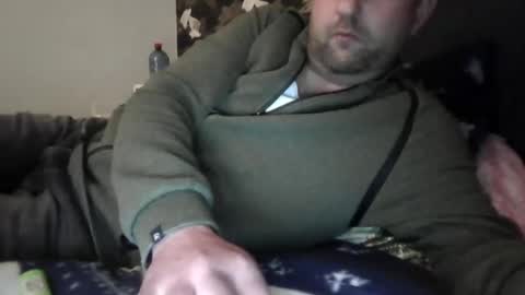 Snapshot of boy27weert chatting on March 11, 12:44 am Nope online show from March 11, 12:44 am