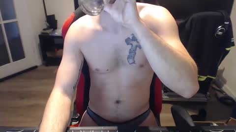 Snapshot of boy_t0y89 chatting on October 20, 6:40 am boy_t0y89 online show from October 20, 6:40 am
