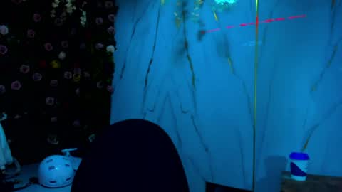 boy_tatto77 online show from April 11, 7:45 am