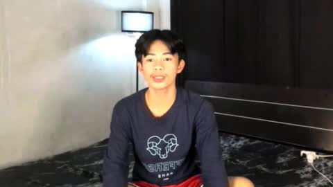 Snapshot of boynextdoor4ux chatting on March 3, 3:22 pm HI IM JAMES DONT FORGET GIVE ME THUMBS UP AND JOIN TO MY FANCLUB online show from March 3, 3:22 pm