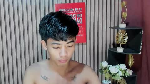 Snapshot of boynextdoor4ux chatting on September 9, 10:43 pm HI IM JAMES DONT FORGET GIVE ME THUMBS UP AND JOIN TO MY FANCLUB online show from September 9, 10:43 pm