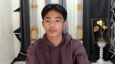 Snapshot of boynextdoor4ux chatting on January 4, 8:16 pm HI IM JAMES DONT FORGET GIVE ME THUMBS UP AND JOIN TO MY FANCLUB online show from January 4, 8:16 pm