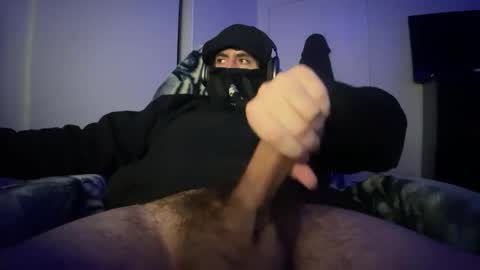 boywithabwc online show from March 24, 6:52 am