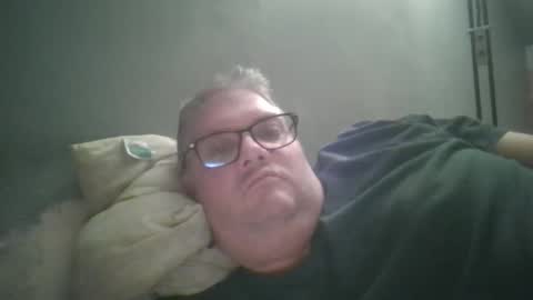 Snapshot of bozo81 chatting on September 28, 8:07 pm bozo81 online show from September 28, 8:07 pm