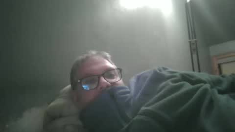 Snapshot of bozo81 chatting on September 24, 10:16 pm bozo81 online show from September 24, 10:16 pm