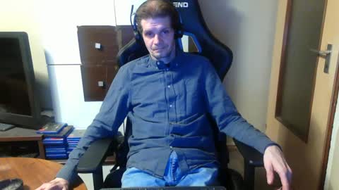 bponie1 online show from December 31, 12:32 am