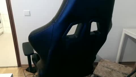 bponie1 online show from March 11, 5:46 am