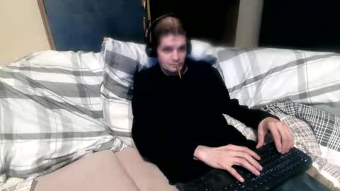 bponie1 online show from October 18, 4:05 am